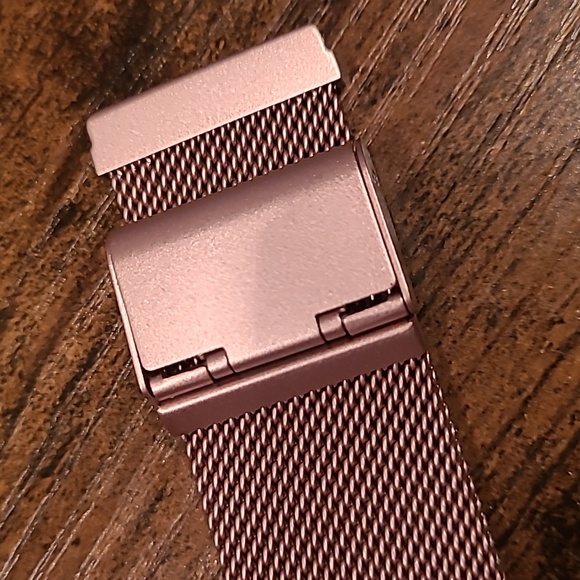 Versa 2 Band - Picture 3 of 3